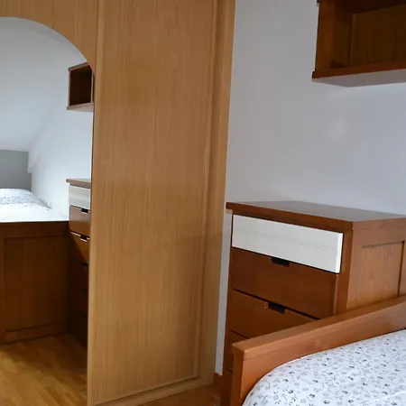 Vivienda Falda Del Monsacro